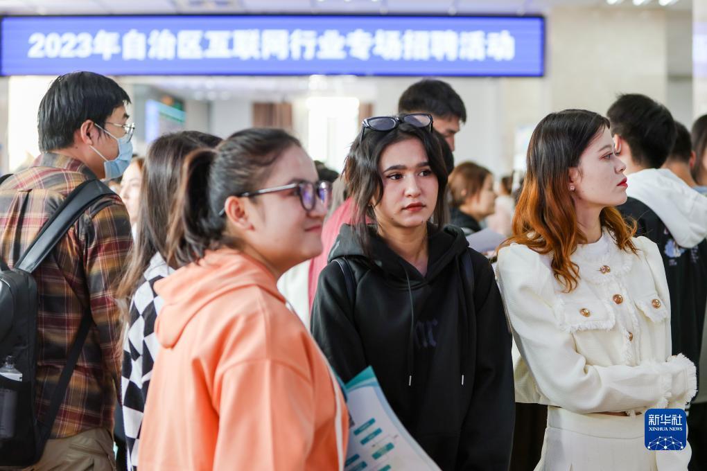 乐玩游戏下载